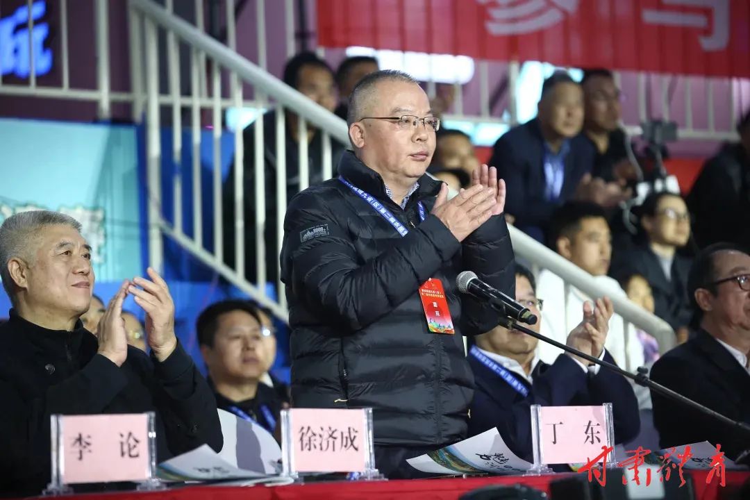 篮球冠军叫什么_篮球冠军赛是什么意思_九河篮球比赛冠军是谁