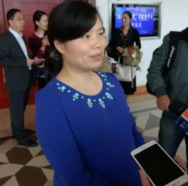 举重冠军的孩子_小孩举重冠军_举重冠军孩子怎么教育