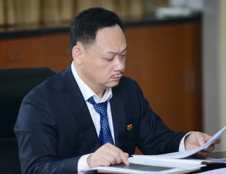 举重冠军孩子怎么教育_举重冠军的孩子_举重冠军孩子怎么称呼