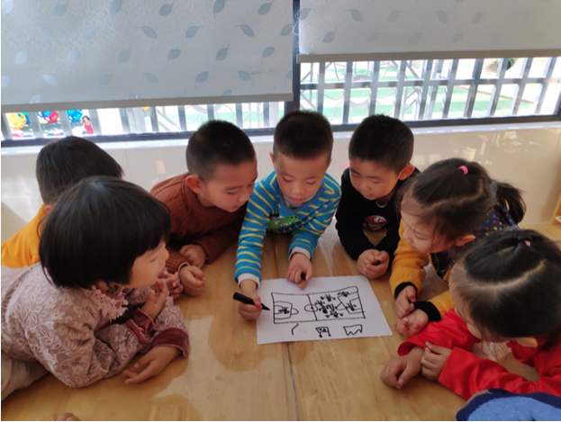 教孩子踢足球入门教材_孩子踢足球技巧_教小孩踢足球的技巧
