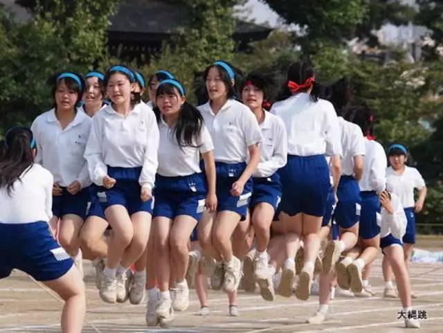 儿童钓鱼室外游泳技巧_儿童钓鱼室外游泳技巧_儿童钓鱼室外游泳技巧