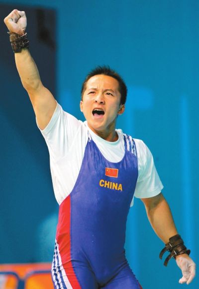 智勇举重_举重冠军勇_志勇举重冠军