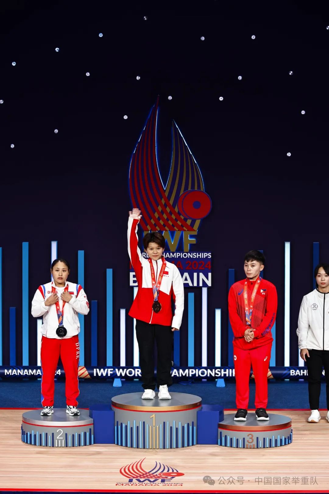 湖南小将向林香巴林举重世锦赛夺1金2银 与朝鲜名将李盛金激烈对决